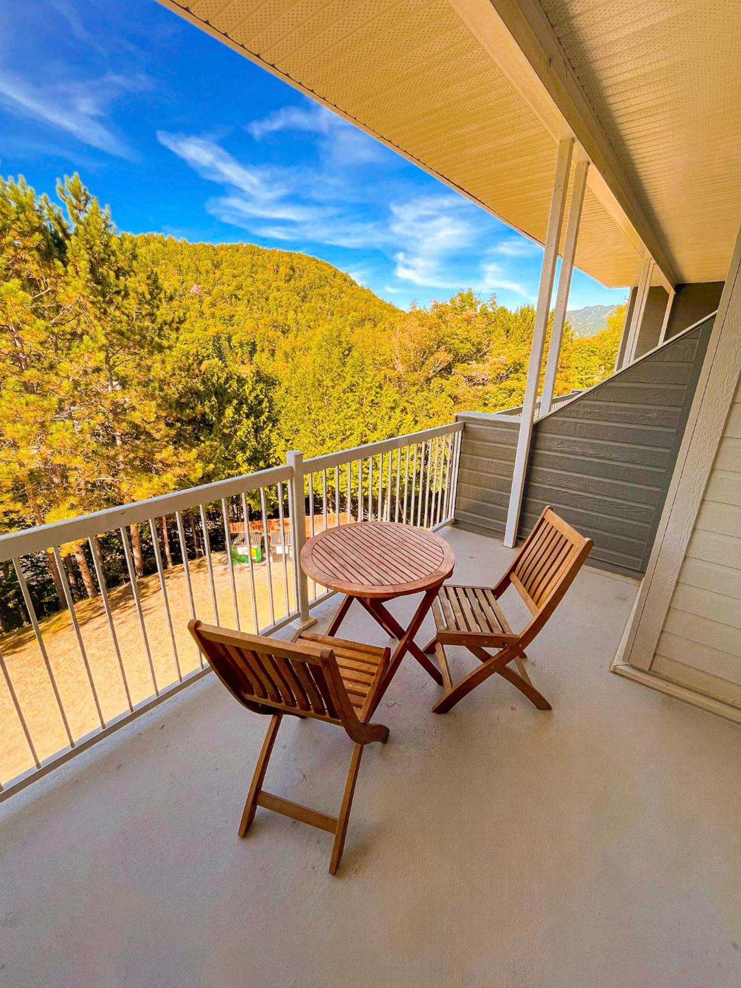 Condo Moderne, Escapade Vacance, Vue Sur Montagnes Zewnętrze zdjęcie